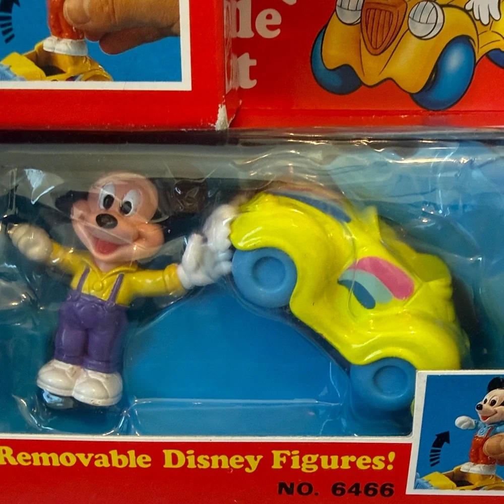 Vintage Disney Die-Cast Toy Cars with Removable Figures - Picture 6 of 9